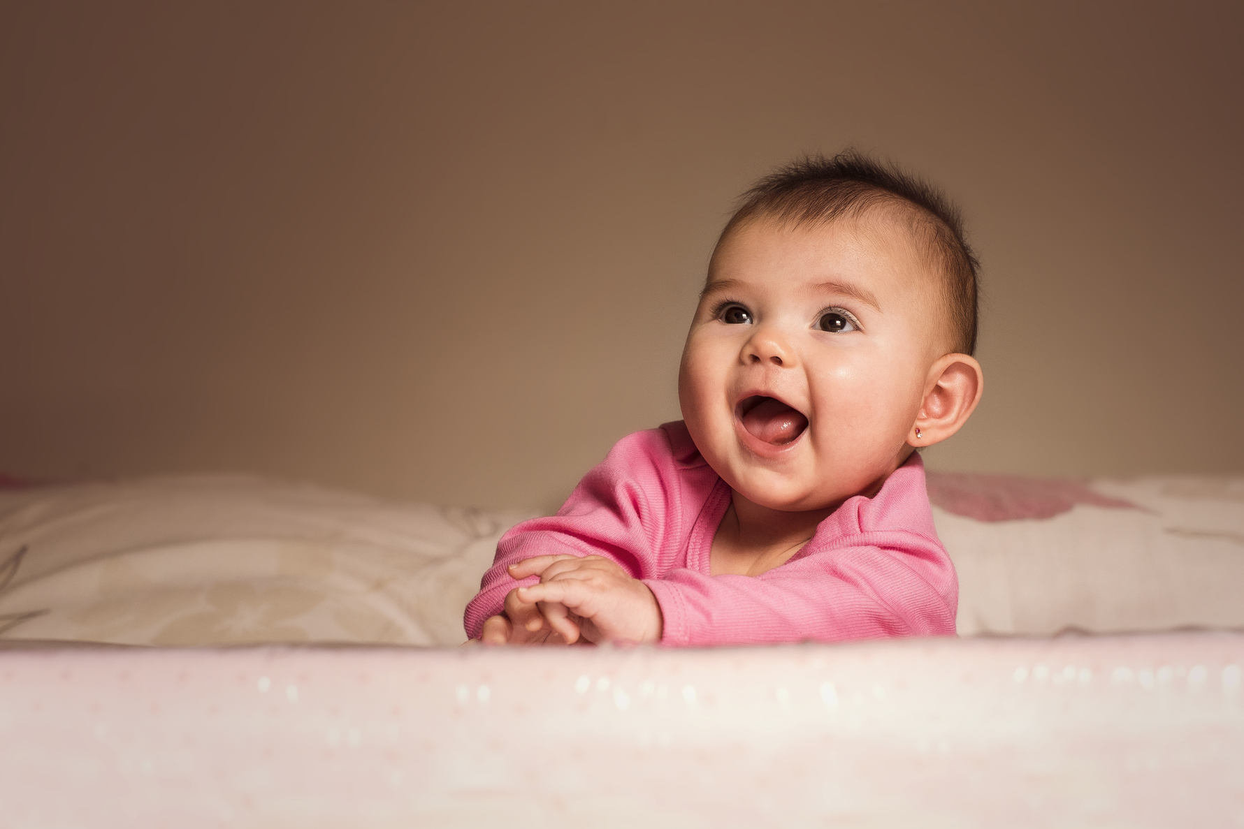 Les indispensables bébé 0–6 mois : le guide simple, malin et responsable pour bien s’équiper