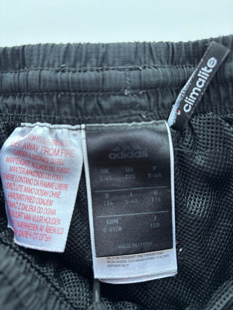 Short de sport Adidas - 6 ans - Noir - État : Excellent