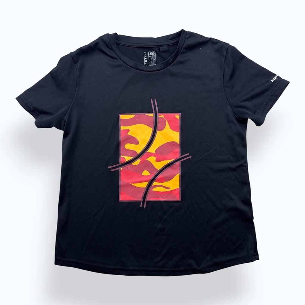 T-shirt Decathlon - 10 Ans - Noir/orange - Très Bon État