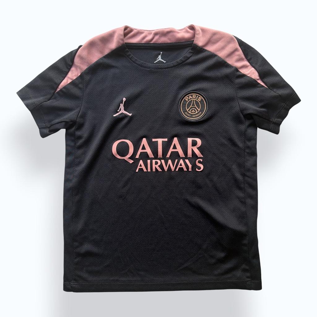 T-shirt Psg Jordan - 10-11 Ans - Noir Et Rose - État : Excellent