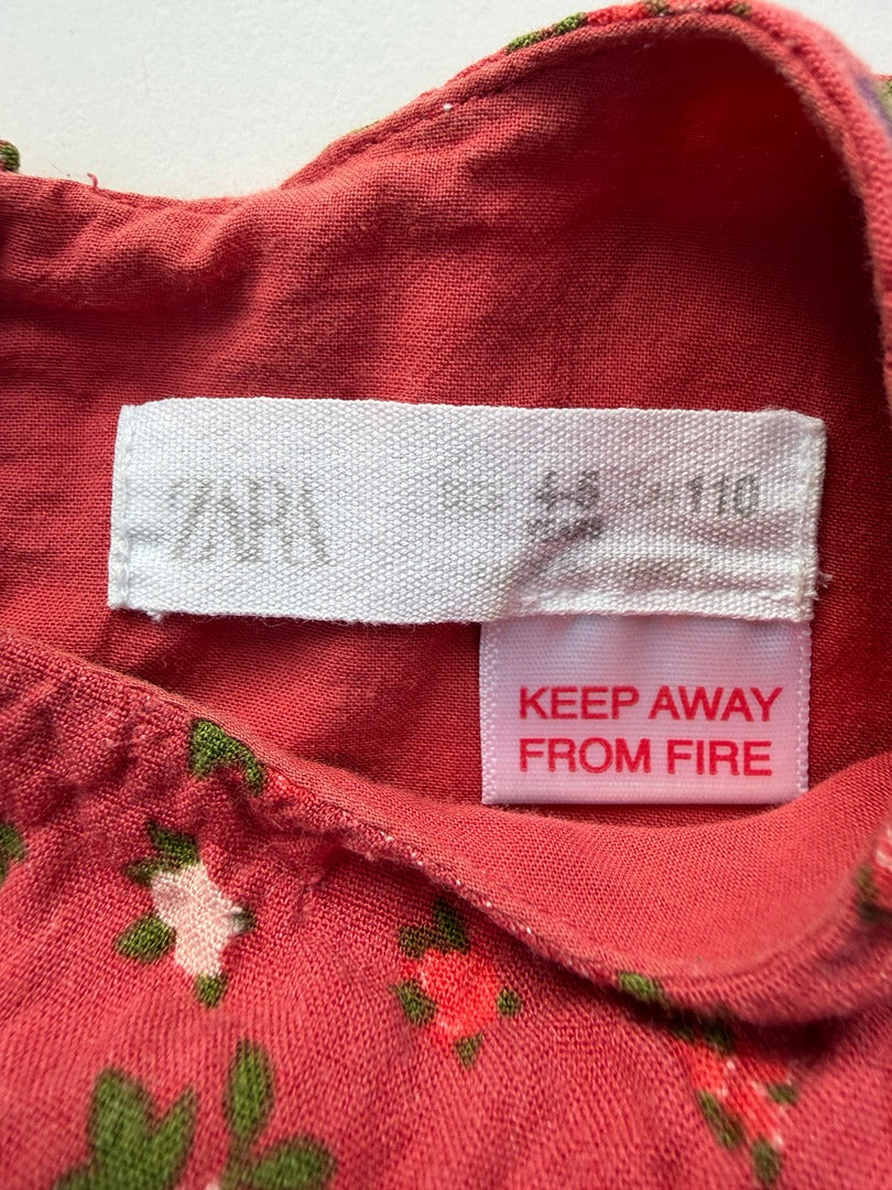Robe Courte Zara - 5 Ans / 110 Cm - Rouge - État : Excellent